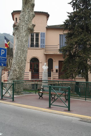 mairie villeuneuve loubet