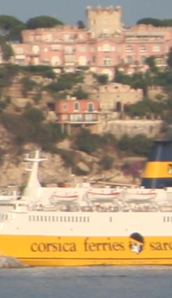 Corsica ferries entrant dans le port de Nice