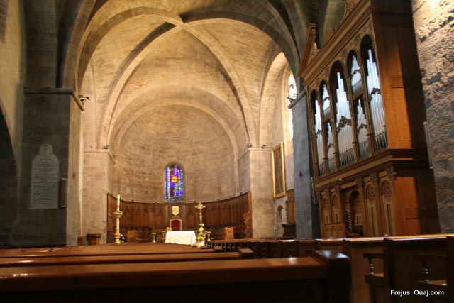 Coeur de la cathedrale Saint Leonce