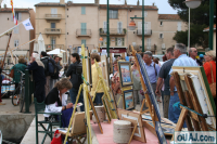 Exposition de tableaux port de Saint Tropez